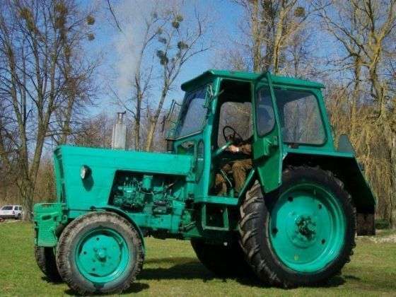 44 letni uzywany ciągnik rolniczy Belarus 