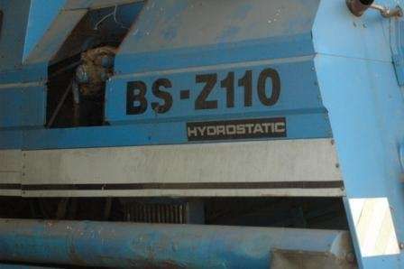 oferta sprzedaży używany kombajn zbożowy Bizon Z-110 Hydrostatic garażowany