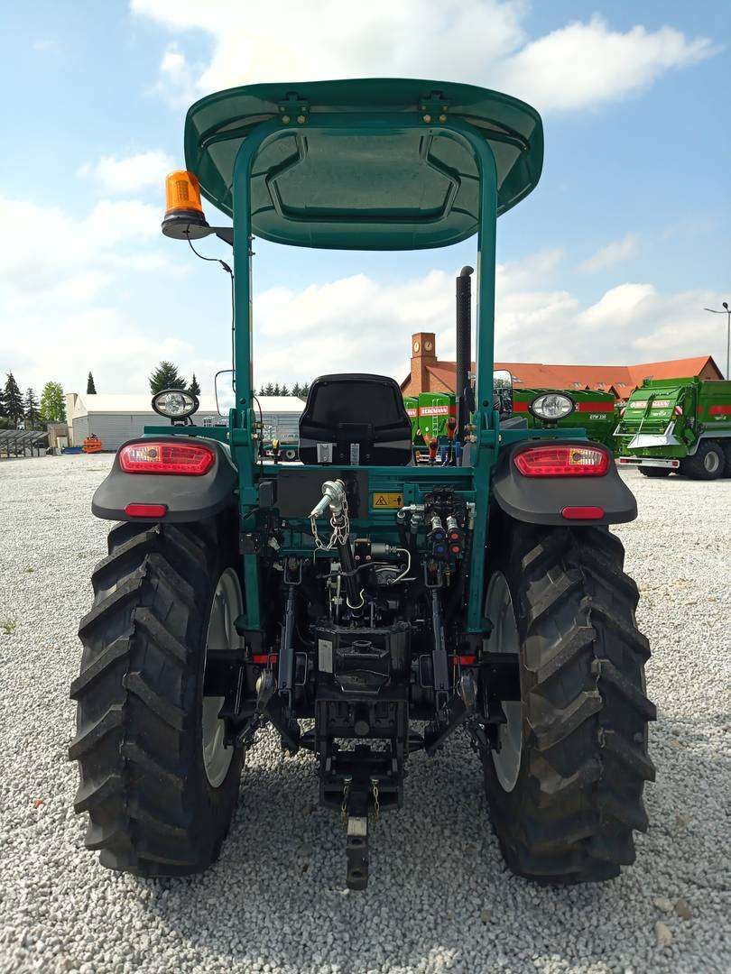 Arbos 3065 Platforma widok z tyłu Ciągnik rolniczy Arbos 3065 Platforma z tyłu
