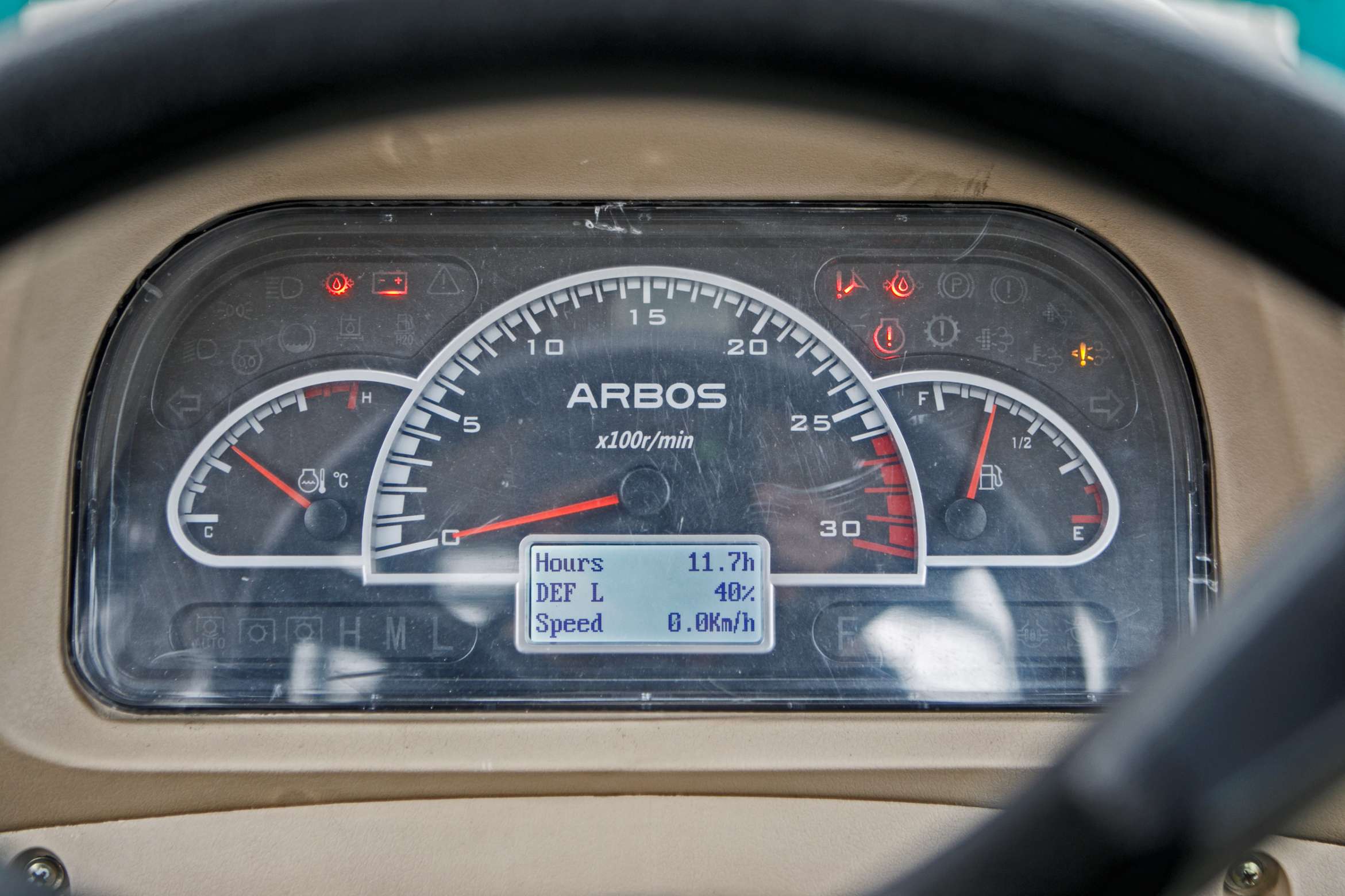 Deska rozdzielcza ciągnika Arbos 4090