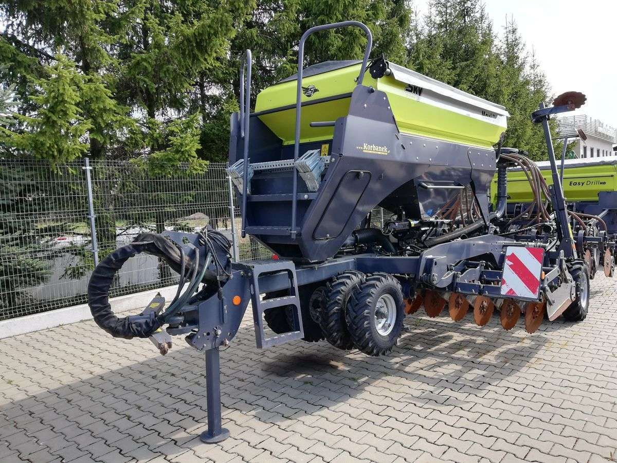 Siewnik zbożowy do uproszczonego, bezorkowego siewu Sky Maxidrill Siewnik zbożowy do uproszczonego, bezorkowego wysiewu zboża Sky Maxidrill