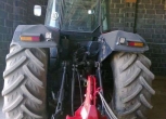 Tylny układ zawieszenia narzędzi w uzywanym ciągniku rolniczym Massey Feruson 8170