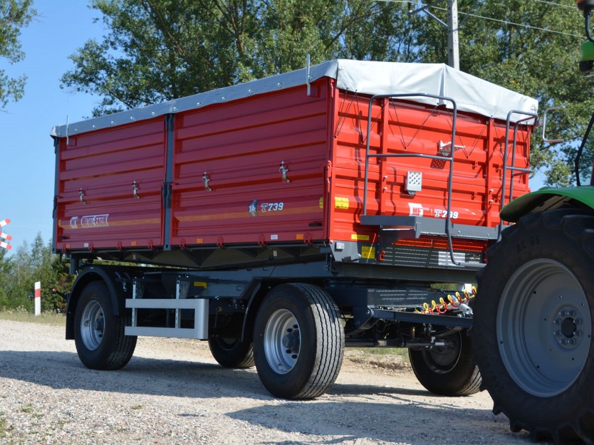 Przyczepa rolnicza Metal-Fach typ T739