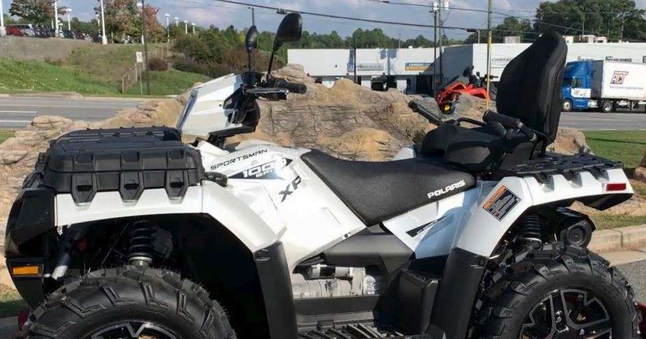 Polaris Sportsman xp 1000 widok na bok