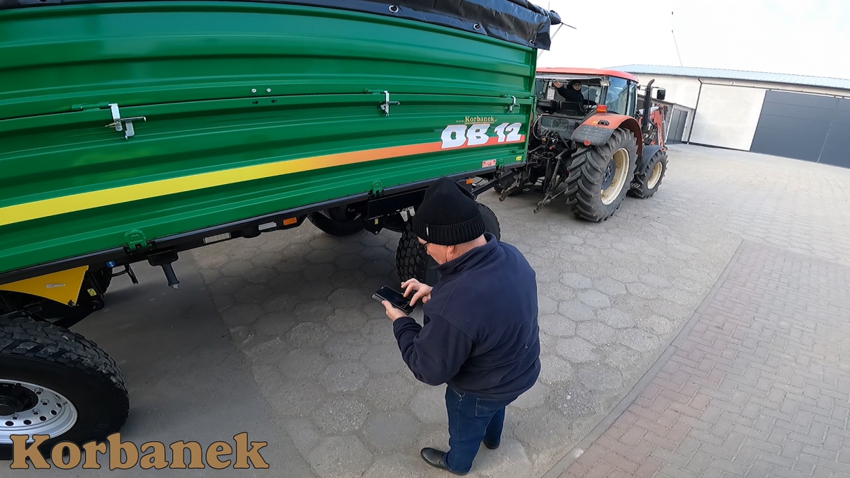 Firma Metaltech posiada jedną z najbogatszych ofert przyczep rolniczych, należą do niej m.in. przyczepu 2-osiowe burtowe DB, tandemowe burtowe TB, skorupowe TS, budowlane PB, przeładowcze PP i wiele innych