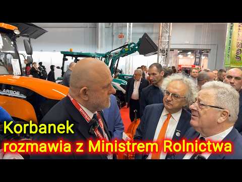 Embedded thumbnail for Zaskoczony Minister Rolnictwa  w otoczeniu rolników na Targach AGROTECH Kielce 2024